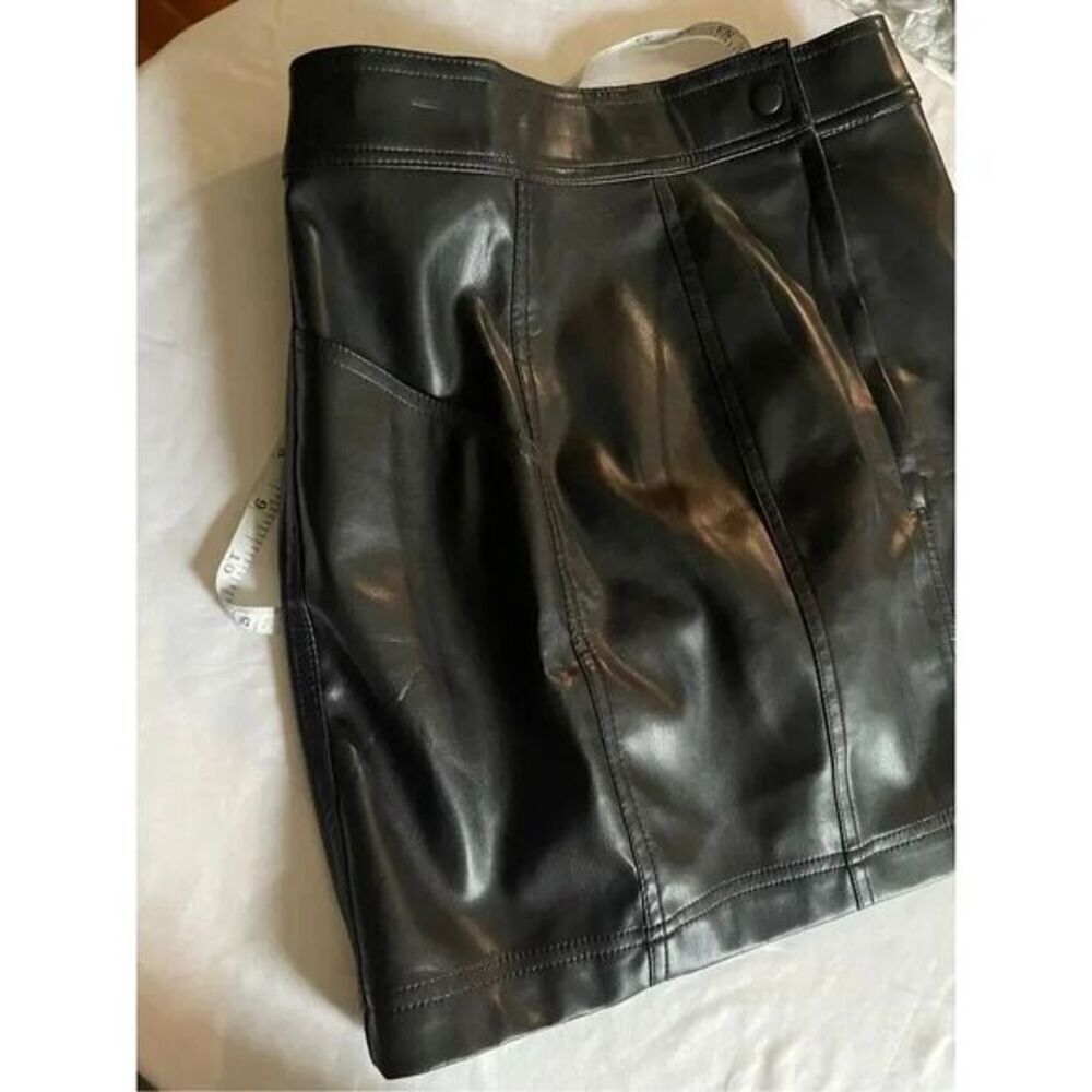 SK1‎ H&M Vegan Leather Mini Cargo Skirt Size 4 - Picture 5 of 6